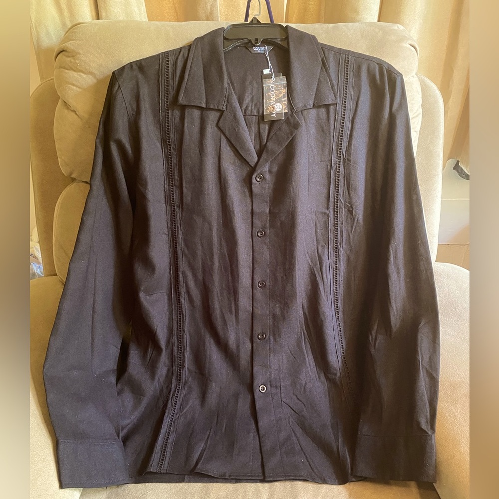 Men’s Black Button-Up Shirt